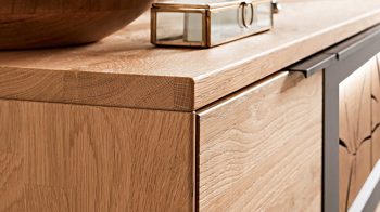 Lowboard Wöstmann markenmöbel aus Holz in Holzfarben WÖSTMANN Wohnprogramm WM 1910 - Lowboard Wildeiche - zwei Türen, ein Auszug, Breite ca. 202 cm