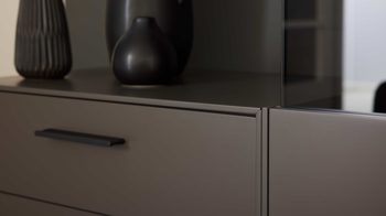 Wohnwand Interliving aus Holz in Dunkelgrau Interliving Wohnzimmer Serie 2030 - Wohnwand 80 Wolfram Grey & Spaltholz - fünfteilig, Länge ca. 309 cm