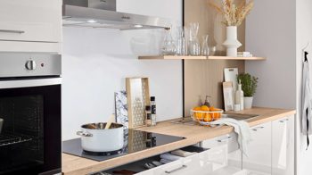 Einbauküche Nobilia® aus Holz in Hellgrau nobilia® Einbauküche Novalux mit privileg Elektrogeräten Seidengrau & Eiche Montreal - Länge ca. 420 cm