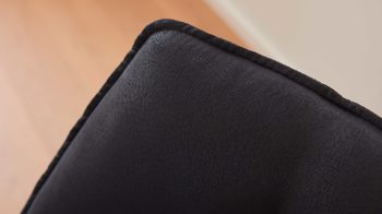 Vierfußstuhl Interliving aus Stoff in Schwarz Interliving Esszimmer Serie 5116 – Armlehnstuhl mit Drehfunktion carbonschwarzer Materialmix Mikrofaser & Cord Ni-Co, schwarzes Gestell F37