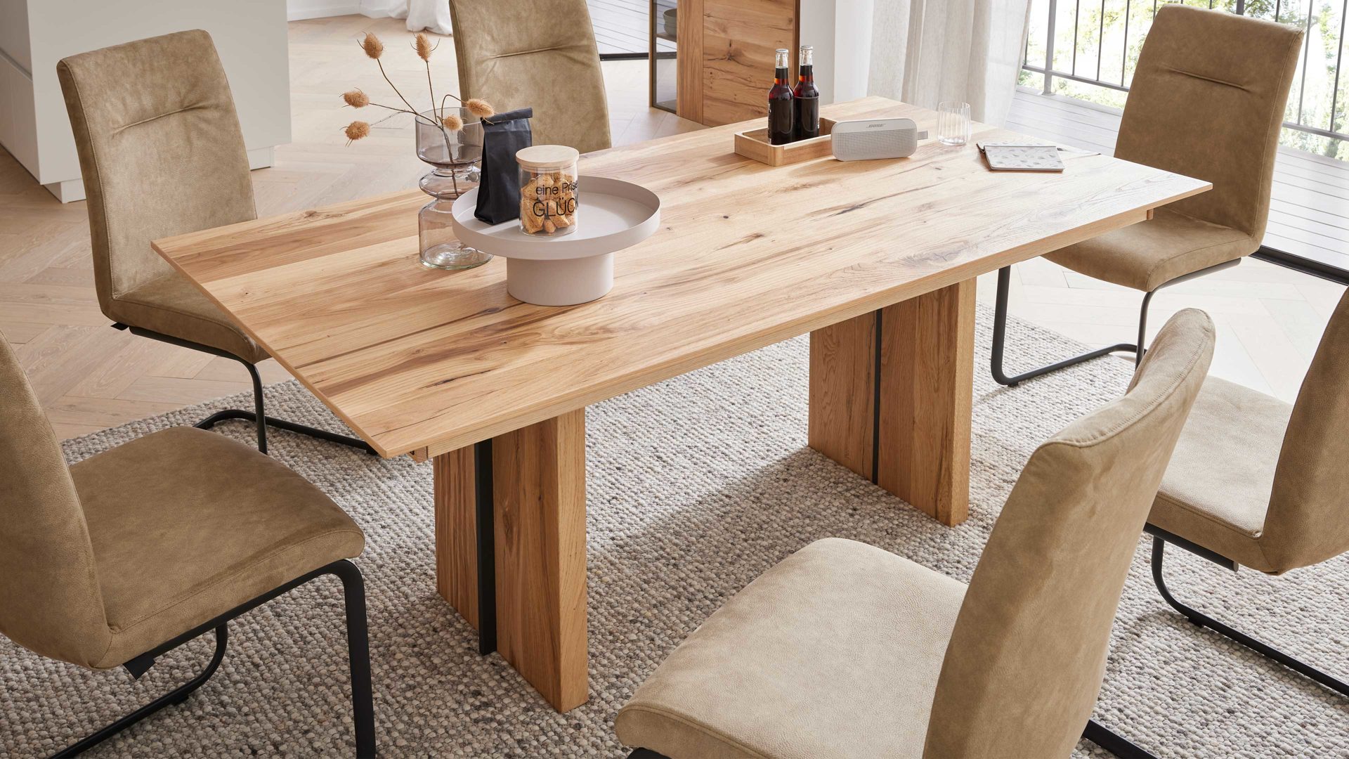 Esstisch Interliving aus Holz in Holzfarben Interliving Esszimmer Serie 5604 - Esstisch V352-0300 Eiche rustico - ca. 140 x 90 cm