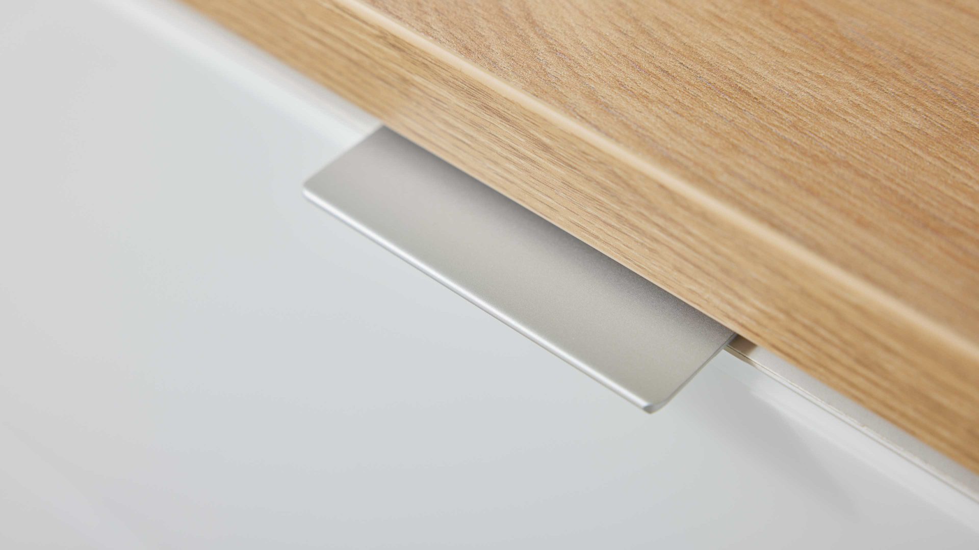 Schubladenkommode Interliving aus Holz in Weiß Interliving Kleiderschrank Serie 1208 - Schubladenkommode 86725 alpinweißes Glas & Artisan Eiche - vier Schubladen, Breite ca. 120 cm