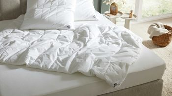 Faserdecke Interliving aus Stoff in Weiß Interliving Bettdecke Serie 9201 - Ganzjahresdecke warm, ca. 1.080 g - ca. 135 x 200 cm