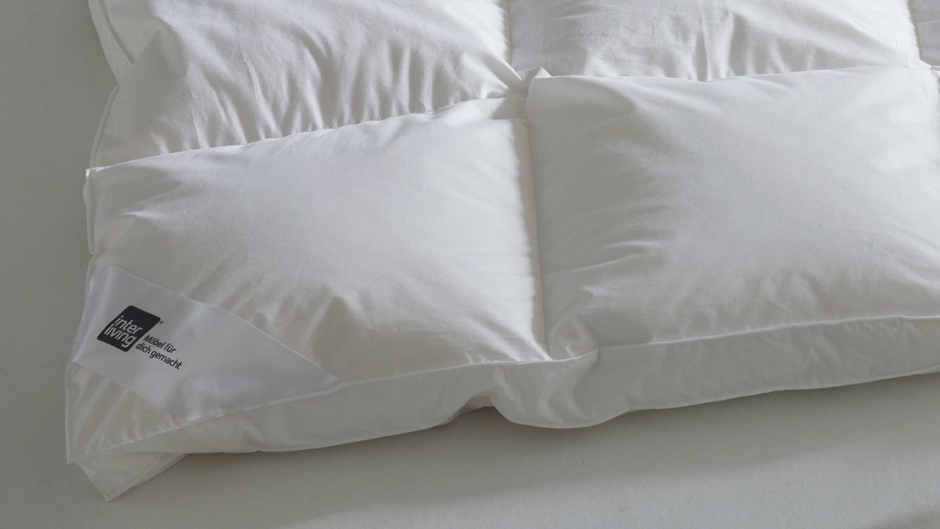 Daunendecke Interliving aus Stoff in Weiß Interliving Bettdecke Serie 9205 - Daunendecke als Winterbett warm, ca. 1.010 g Daunen - ca. 155 x 220 cm