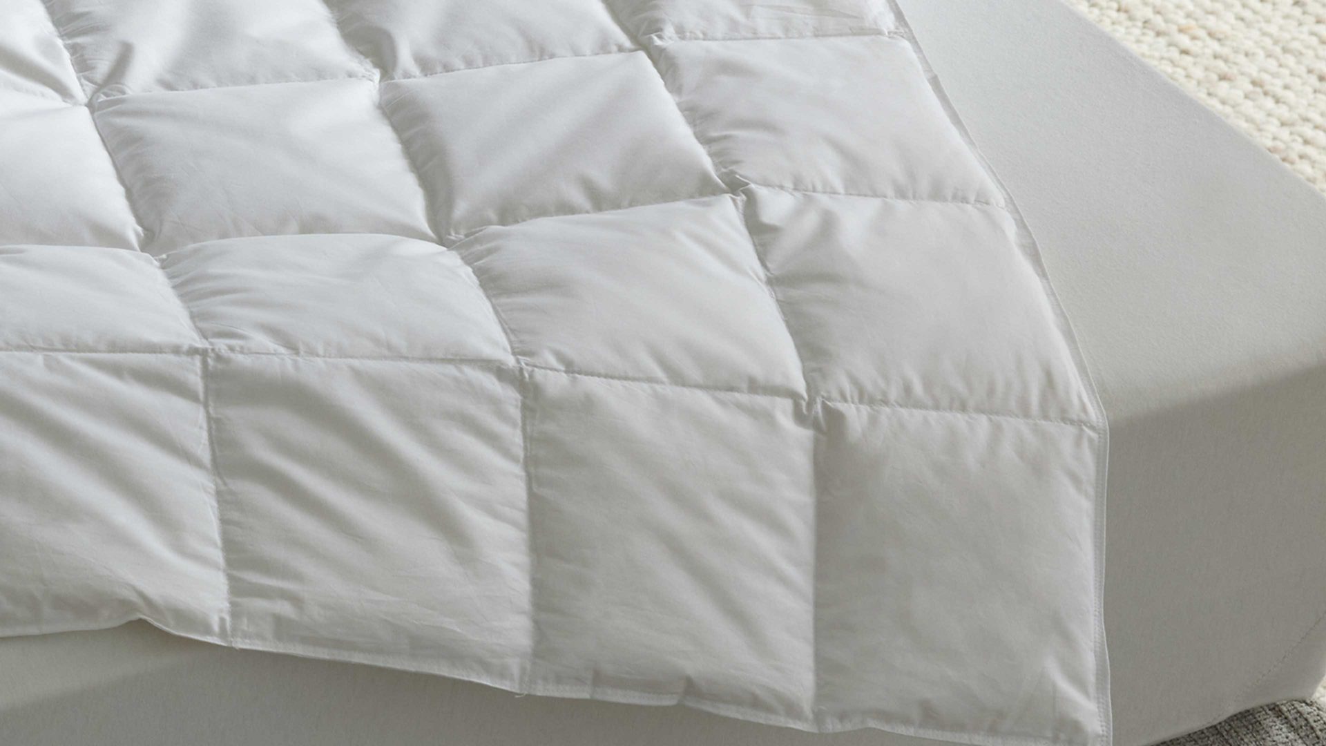 Daunendecke Interliving aus Stoff in Weiß Interliving Bettdecke Serie 9205 - Daunendecke als Sommerbett extraleicht, ca. 230 g Daunen - ca. 155 x 200 cm