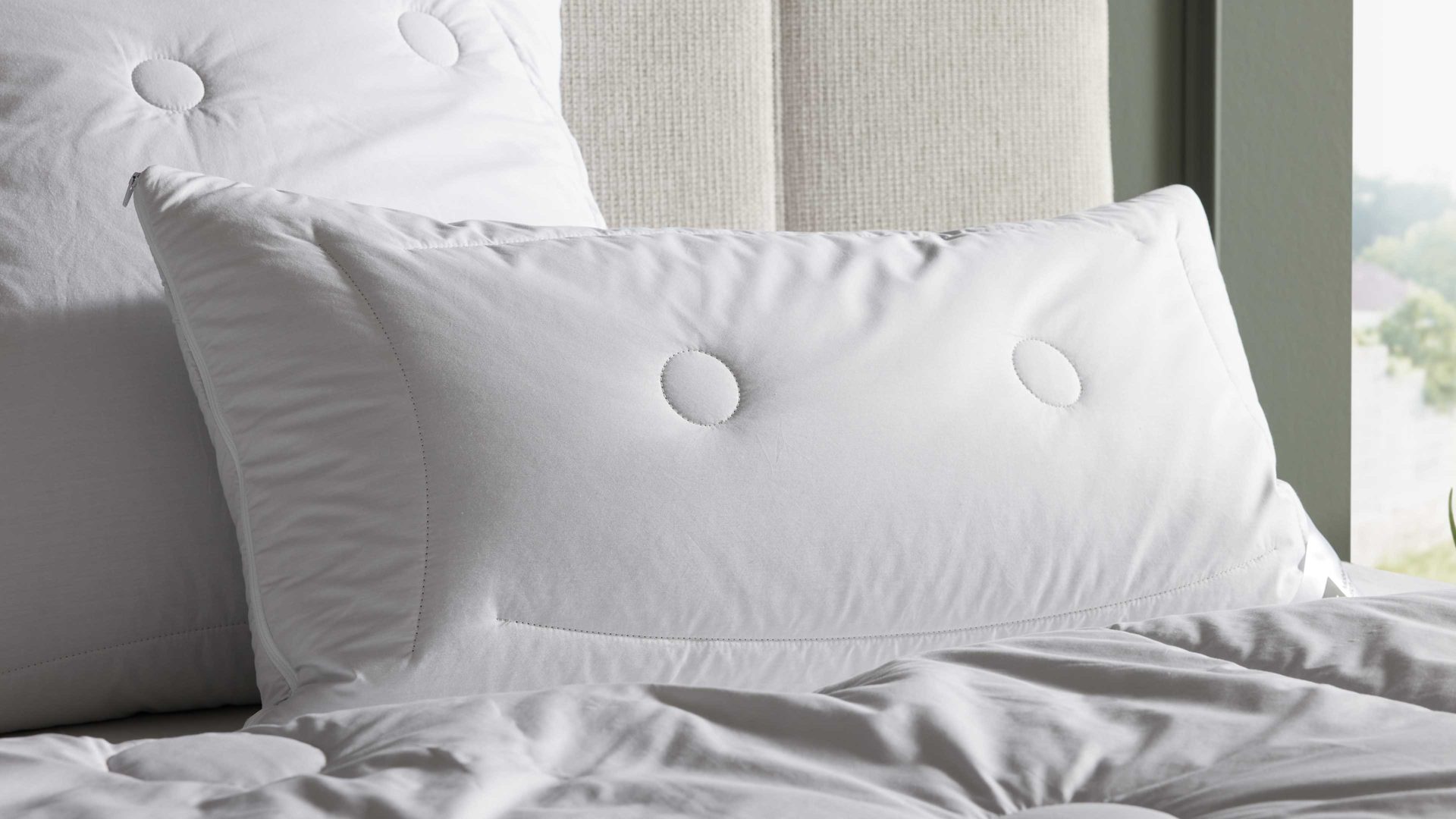 Kopfkissen Interliving aus Naturfaser in Weiß Interliving Kopfkissen Serie 9206 Kamelhaarflaum & Federn, ca. 600 g - ca. 40 x 80 cm