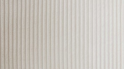 Vierfußstuhl WOODS & TRENDS aus Stoff in Weiß WOODS & TRENDS Armlehn-Polsterstuhl Arielle cremefarbener Breitcord & schwarzes Metall