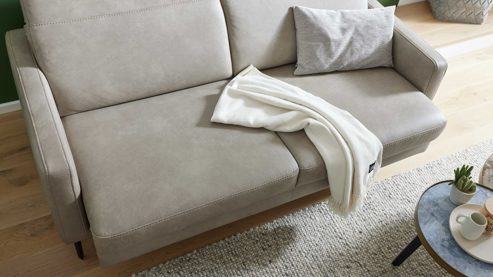 Funktion Interliving aus Metall in Transparent Interliving Sofa Serie 4065 – Sitztiefenverstellung motorisch