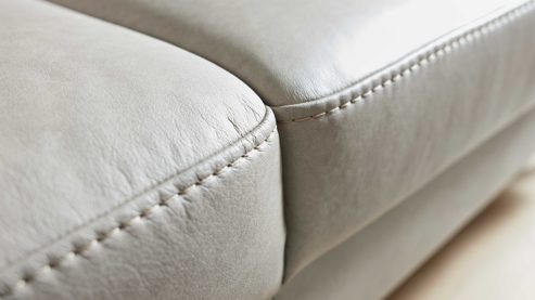 Zweisitzer Interliving aus Leder in Grau Interliving Sofa Serie 4065 – Zweisitzer 2KV kieselfarbenes Leder Cloudy gravel & schwarze Metallfüße – Länge ca. 180 cm