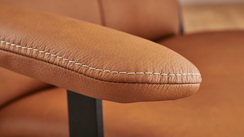 Relaxsessel Himolla aus Leder in Orange himolla Relaxsessel Serie 7387 - Easyswing 21V drei Motoren - honigfarbenes LongLife-Leder Rustika & anthrazitfarbener Sternfuß