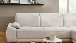 Ecksofa KAWOO aus Stoff in Hellgrau KAWOO Serie 7544 - Ecksofa mit Kopfteilverstellung hellgrauer Breitcord GCT 9 - Stellfläche ca. 326 x 187 cm