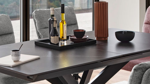 Auszugtisch Mca furniture aus Keramik in Anthrazit Auszugtisch Bonanza anthrazitfarbene Keramikplatte & schwarzes Metall – ca. 160 - 200 x 90 cm