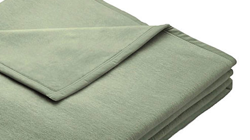 Wohndecke Biederlack® aus Mischgewebe in Hellgrün Biederlack® Wohndecke Cotton Home salbeifarbenes Mischgewebe - ca. 150 x 200 cm