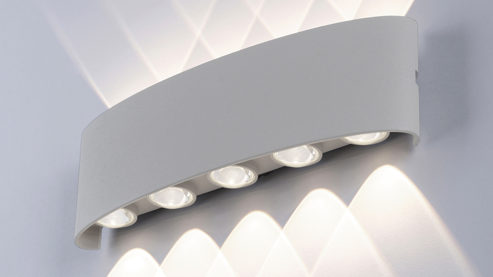 Wandleuchte Paul neuhaus aus Metall in Metallfarben Paul Neuhaus Außen-Wandleuchte Carlo silberfarbener Aluguss – halbrund, Länge ca. 28 cm