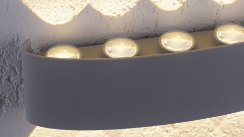 Wandleuchte Paul neuhaus aus Metall in Metallfarben Paul Neuhaus Außen-Wandleuchte Carlo silberfarbener Aluguss – halbrund, Länge ca. 28 cm