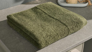 Handtuch Interliving aus Naturfaser in Dunkelgrün Interliving Handtuch Serie 9108 - Handtuch olivgrüne Baumwolle  - ca. 60 x 110 cm