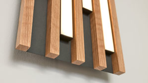 Deckenleuchte Interliving aus Holz in Schwarz Interliving Leuchten Serie 9347 - Deckenlampe Holz - ca. 26 x 70 cm