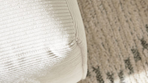 Ecksofa Roomio® aus Stoff in Weiß Roomio® No. 4100 - Ecksofa weißer Feincord - Stellfläche ca.  189 x 285 cm