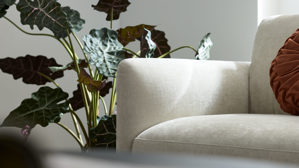 Bigsofa Roomio® aus Stoff in Weiß Roomio® No. 4104 - Bigsofa naturfarbener Strukturbezug Yelda & Holzfüße 1103 HFEG - Länge ca. 212 cm