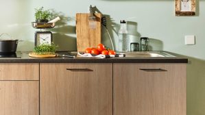 Einbauküche Pino aus Holz in Holzfarben pino Einbauküche inklusive Einbaugeräte Eiche Aviva - Länge ca. 270 cm