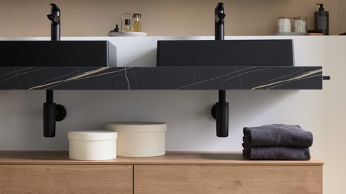 Waschtisch-Set / Waschbecken-Set Interliving aus Holz in Schwarz Interliving Bad Serie 7198 – Konsolen-Set Marmor Venato Nero - Länge ca. 160 cm