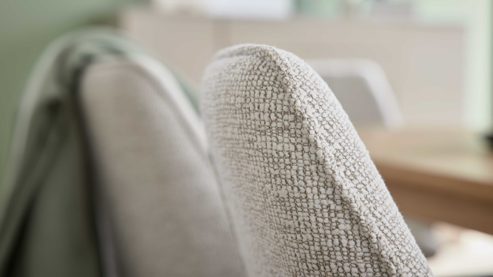 Polsterstuhl Interliving aus Stoff in Weiß Interliving Esszimmer Serie 5102 – Armlehnstuhl V322 leinenfarbener Jacquard Lodge L07 & schwarzes Eisen