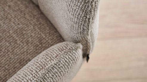 Polsterstuhl Interliving aus Stoff in Weiß Interliving Esszimmer Serie 5102 – Armlehnstuhl U512 mit Drehfunktion Eiche bianco & leinenfarbener Jacquard Lodge L07