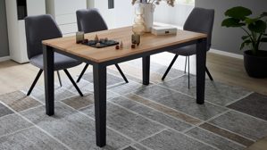 Auszugtisch Interliving aus Holz in Schwarz Interliving Esszimmer Serie 5102 – Auszugtisch V933 Kernbuche & Mattschwarz - ca. 140 - 240 x 90 cm