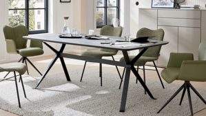 Esstisch Interliving aus Kunstharz in Dunkelgrau Interliving Esszimmer Serie 5115 - Esstisch DEKTON® Grafitte Industrial & anthrazitfarbenes Metall - ca. 200 x 100 cm