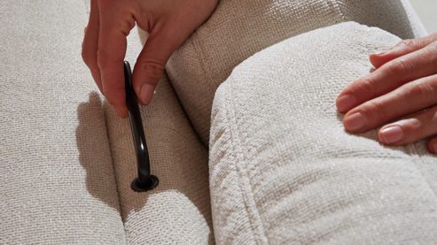 Schlafsofa Interliving aus Stoff in Weiß Interliving Schlafsofa Serie 4700 - Schlafsofa 160LÄ naturweißes Flachgewebe Cyber & schwarze Aluminiumfüße - Breite ca. 228 cm