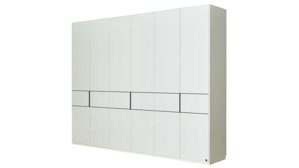 Möbelbeleuchtung Interliving aus Holz in Weiß Interliving Schlafzimmer Serie 1033 – Komplettzimmer mit Beleuchtung weißes Glas & Holz