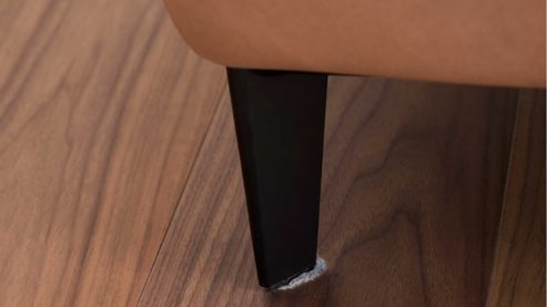 Polsterhocker Interliving aus Leder in Braun Interliving Sofa Serie 4461 - XXL-Hocker haselnussfarbenes Leder Evita & schwarze Aluminiumfüße - ca. 120 x 65 cm