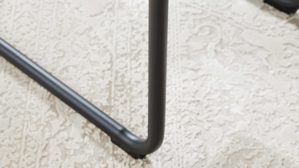 Schwingstuhl Interliving aus Kunstfaser in Dunkelgrau Interliving Esszimmer Serie 5122 – Schwingstuhl onyxschwarze Mikrofaser & mattschwarzes Metall