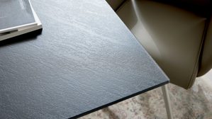 Esstisch Interliving aus Glas in Schwarz Interliving Esszimmer Serie 5122 – Esstisch schwarzes Glas & Edelstahl - ca. 160 x 90 cm