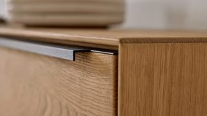 Lowboard Interliving aus Holz in Holzfarben Interliving Wohnzimmer Serie 2033 - Lowboard 126907 Asteiche - eine Klapptür, Länge ca. 182 cm