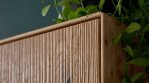 Wohnwand Interliving aus Holz in Holzfarben Interliving Wohnzimmer Serie 2033 - Wohnwand V12605 Asteiche - dreiteilig, Breite ca. 296 cm