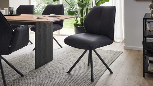 Vierfußstuhl Interliving aus Kunstfaser in Schwarz Interliving Esszimmer Serie 5116 – Polsterstuhl carbonschwarze Mikrofaser Night & schwarzes Gestell F37