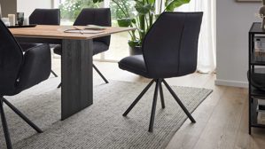 Vierfußstuhl Interliving aus Kunstfaser in Schwarz Interliving Esszimmer Serie 5116 – Polsterstuhl carbonschwarze Mikrofaser Night & schwarzes Gestell F37