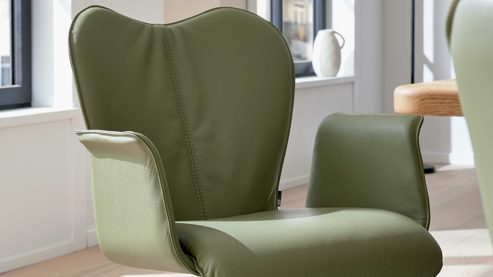 Polsterstuhl Interliving aus Leder in Grün Interliving Esszimmer Serie 5115 - Armlehnstuhl Aiko Four A32 jadefarbenes Leder LD7830 & umbragraues Metall
