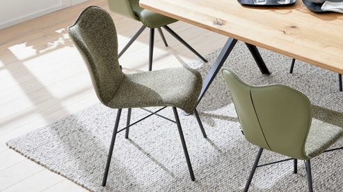 Vierfußstuhl Interliving aus Stoff in Grün Interliving Esszimmer Serie 5115 - Vierfußstuhl Aiko Four A12 jadefarbenes Leder LD7830 & moosfarbener Bezug Sneak 59, umbraugraues Metall