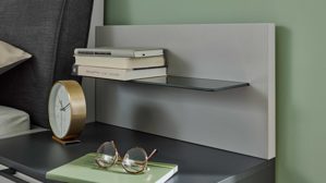 Paneel Interliving aus Holz in Hellgrau Interliving Schlafzimmer Serie 1207 – Paneel 30416 links, Breite ca. 46 cm - Satingrau