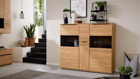 Highboard Interliving aus Holz in Holzfarben Interliving Wohnzimmer Serie 2032 - Highboard B15073 mit Apothekerauszug Risseiche - zwei Türen, drei Schubladen, Breite ca. 150 cm