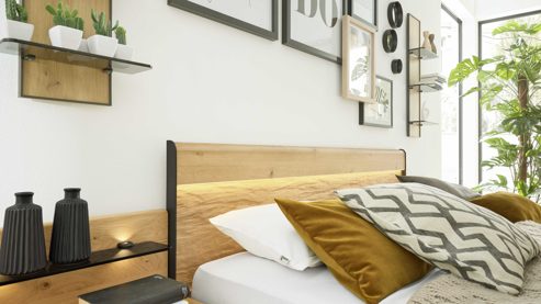 Möbelbeleuchtung Interliving aus Holz in Hellgrau Interliving Schlafzimmer Serie 1027 – Komplettzimmer 001 mit Paneelen und Licht Eiche bianco & Champagner - Liegefläche ca. 180 x 200 cm