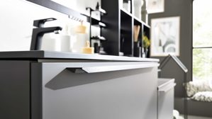 Badmöbel-Set Interliving aus Holz in Grau Interliving Bad Serie 7317 - Basis-Set mit Waschtisch Schiefergrau - Breite ca. 140 cm