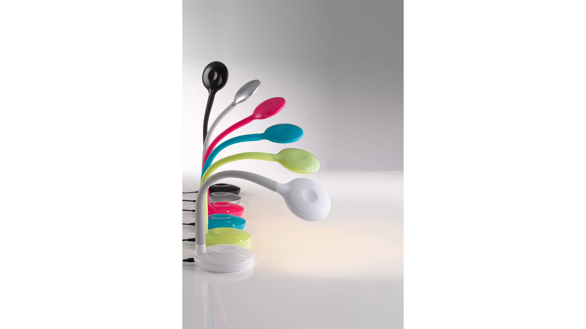 Schreibtischleuchte Reality leuchten aus Kunststoff in Weiß RL LED Tischleuchte Cobra bzw. LED Tischlampe weißer Kunststoff - Höhe ca. 47 cm