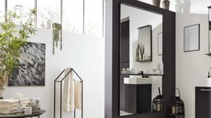 Wandspiegel Interliving aus Spiegel in Transparent Interliving Bad Serie 7961 - beleuchteter Wandspiegel mattschwarzes Metall - ca. 80 x 158 cm