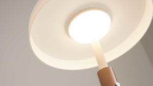 Stehleuchte Interliving aus Metall in Hellgrau Interliving Leuchten Serie 9351 - Stehlampe warmgraues & kaffeefarbenes Metall - Höhe ca. 160 cm