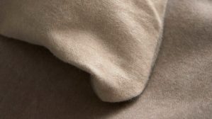 Bettwäsche-Set Interliving aus Stoff in Beige Interliving Bettwäsche Serie 9118 - Biberbettwäsche mit zwei Kopfkissenbezügen Creme & Cappuccino - ca. 60 x 80 cm und ca. 155 x 220 cm